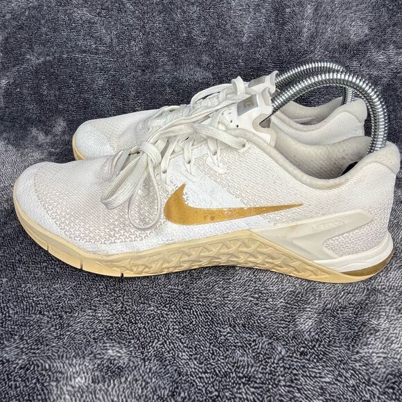 Nike Metcon 4 Champage Training Shoes Sail Metallic Gold Womens 9 - Picture 1 of 8